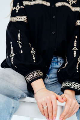 Вишиванка жіноча